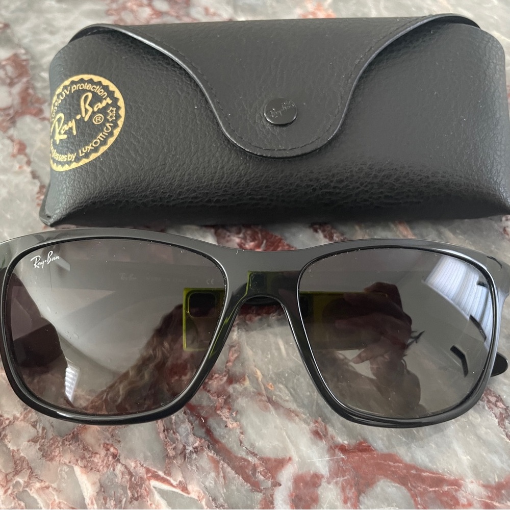 Worn Once Ray Ban Black Color Frame. - image 1